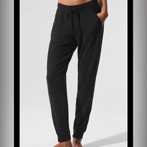 Alo Yoga Soho Sweatpants *read description